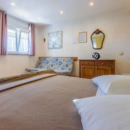 Apartment In 42249 Crikvenica